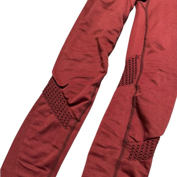 ALALA Berry Red Seamless Cutout Pull On Burgundy Workout Leggings Women's Small - Picture 4 of 6